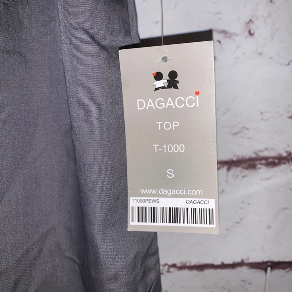 Dagacci women’s scrub tops - set of 2 (size small) - Picture 8 of 11